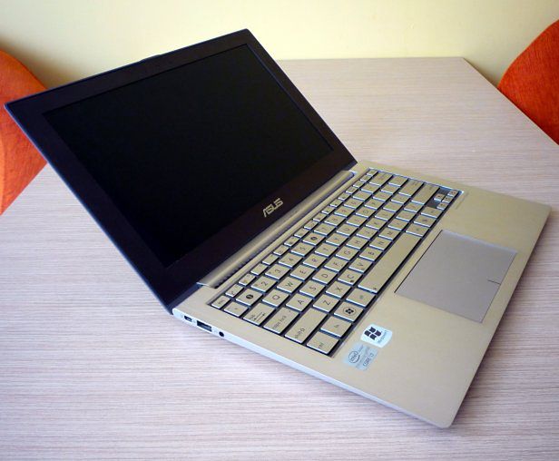 komputer asus ux21e